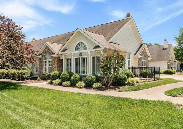 825-browns-ln-2102-gallatin-tn-37066/hzid_c60437d5