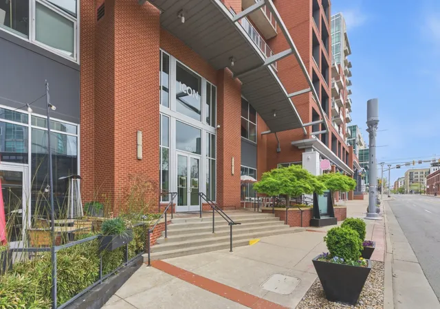 600-12th-ave-s-apt-430-nashville-tn-37203/hzid_5557f475