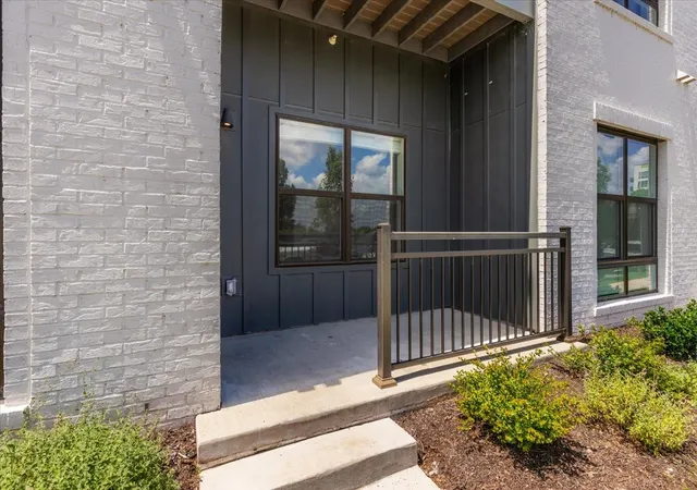 1677-54th-avenue-n-109-nashville-tn-37209/hzid_cbe33a02