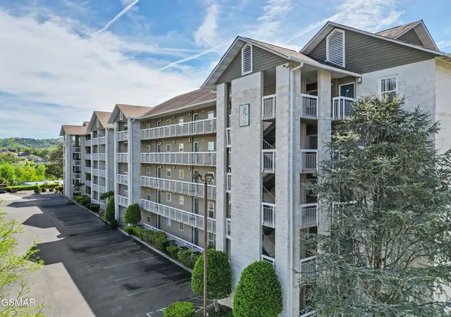 205-ogle-dr-unit-424-pigeon-forge-tn-37863/hzid_465e8c97
