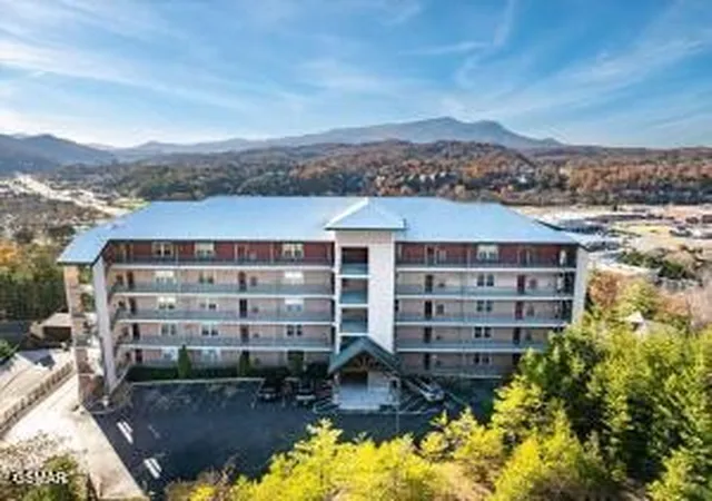 410-big-bear-way-2003-pigeon-forge-tn-37863/hzid_9b1007b9