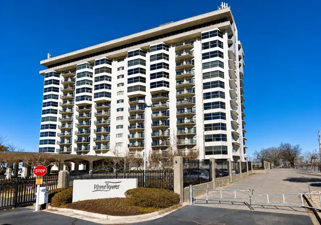655-s-riverside-dr-204-memphis-tn-38103/hzid_825c6bb4