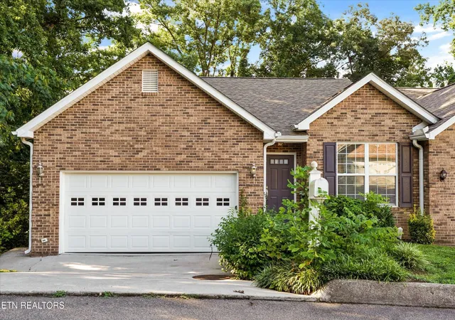 3254-mountain-spring-way-knoxville-tn-37917/hzid_6317d1d7