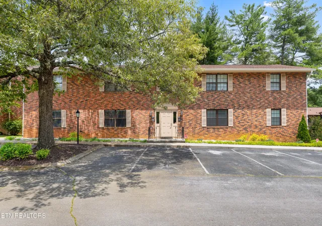 810-highland-dr-501-knoxville-tn-37912/hzid_93ee9e1d