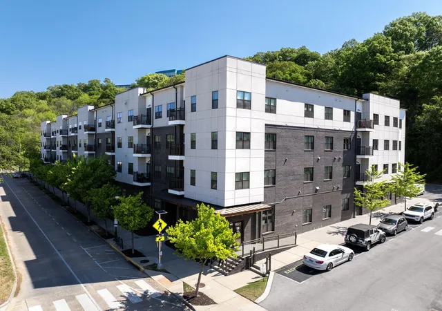 782-riverfront-parkway-208-chattanooga-tn-37402/hzid_0a2de438