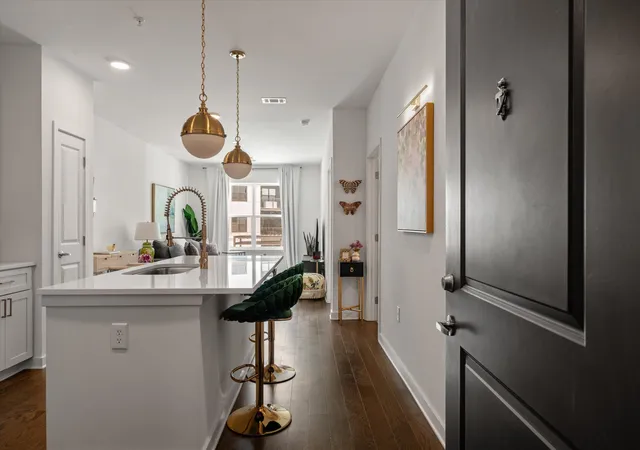 1677-54th-avenue-n-218-nashville-tn-37209/hzid_9db8c0b9