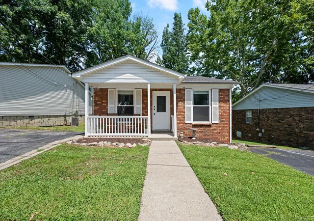 102-five-oaks-dr-nashville-tn-37217/hzid_ff515586