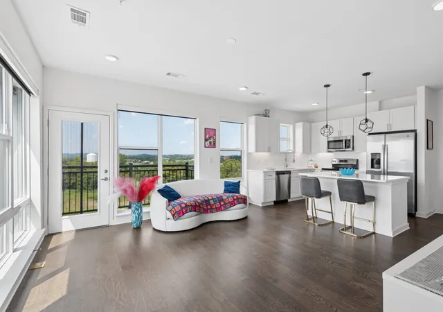 1677-54th-avenue-n-400-nashville-tn-37209/hzid_d75d2d8e