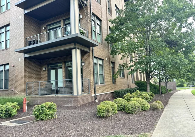 1706-18th-avenue-s-109-nashville-tn-37212/hzid_8e08bb8a
