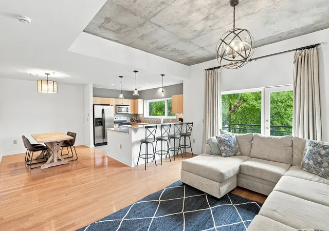 1101-18th-ave-s-205-nashville-tn-37212/hzid_4a976dba