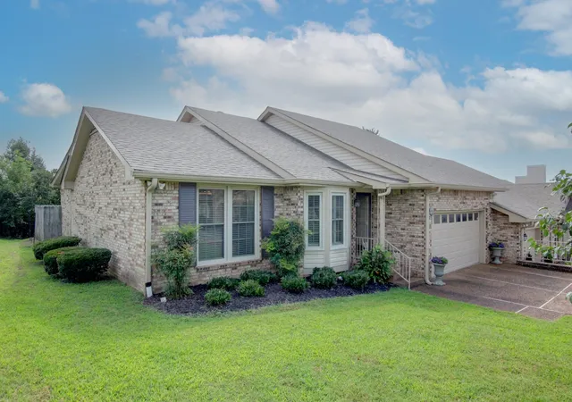 1818-memorial-dr-25-clarksville-tn-37043/hzid_8ea77cd8