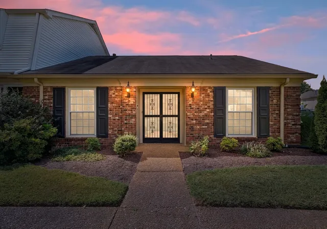 8207-sawyer-brown-rd-k1-nashville-tn-37221/hzid_b1749ab5