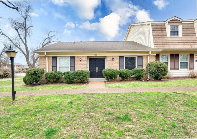 8300-sawyer-brown-rd-h301-nashville-tn-37221/hzid_c3a86bbc