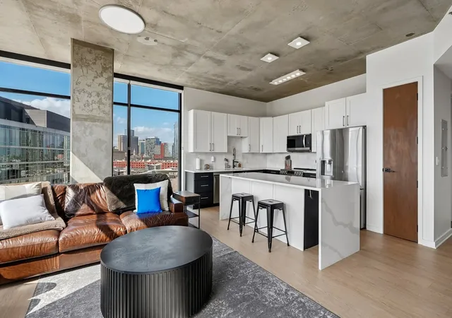 600-12th-avenue-s-1001-nashville-tn-37203/hzid_f9c9e89c