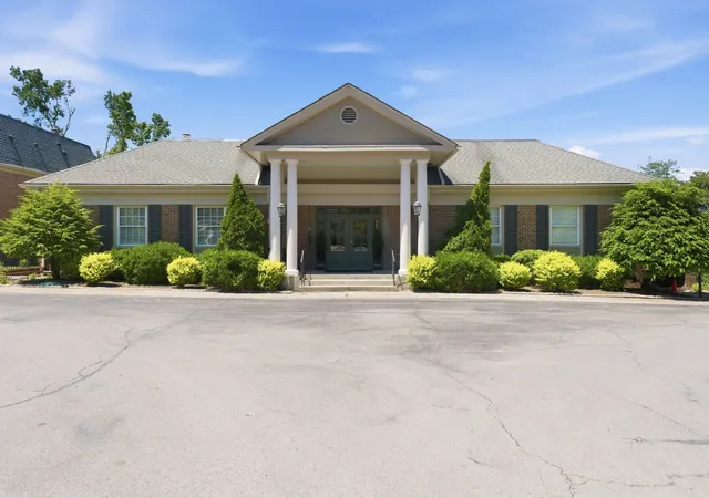 4500-post-rd-4-nashville-tn-37205/hzid_3371c0c6