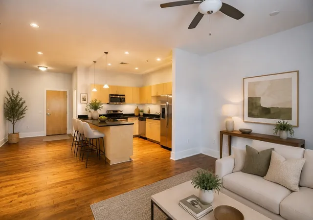 2201-8th-avenue-s-104-nashville-tn-37204/hzid_f60af9fa