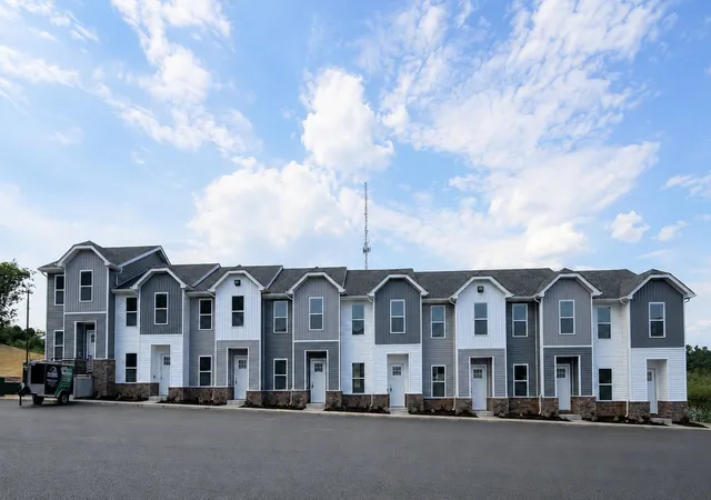 919-martin-st-building-d-clarksville-tn-37040/hzid_688fc771