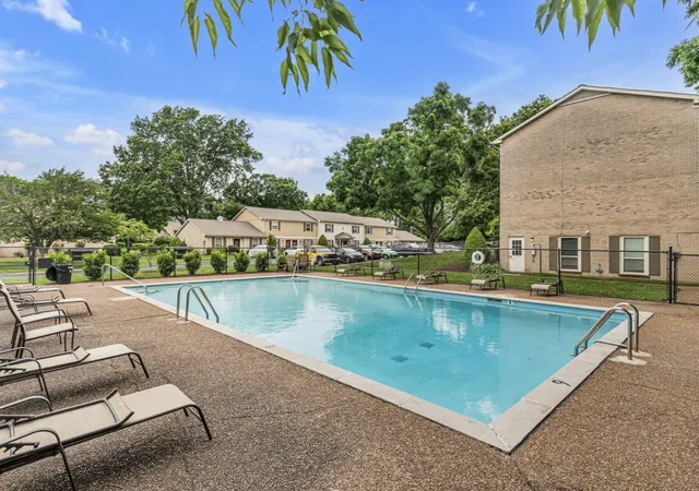 1011-murfreesboro-rd-j2-franklin-tn-37064/hzid_b3e22c7e