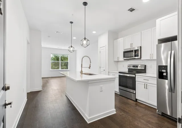 1677-54th-avenue-n-215-nashville-tn-37209/hzid_7e76742a