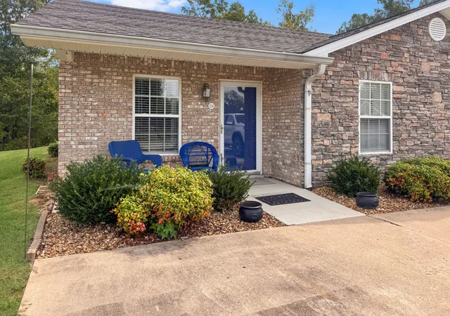 114-colson-village-ct-dover-tn-37058/hzid_883e5c6e
