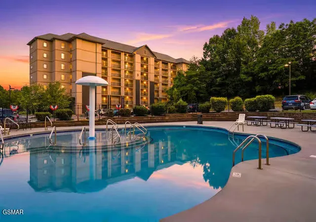124-plaza-dr-5406-pigeon-forge-tn-37863/hzid_296eb83b