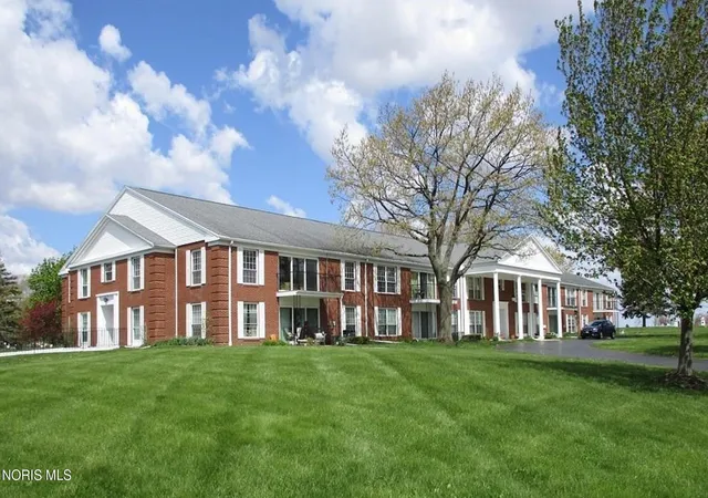 425-w-ridge-dr-3-fostoria-oh-44830/hzid_85d3d8e0