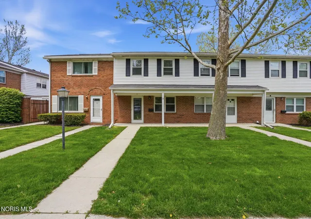 1724-queenswood-dr-9-findlay-oh-45840/hzid_8dd57b1b