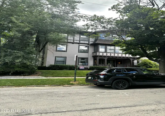 2329-parkwood-ave-toledo-oh-43620/hzid_db86c3c7