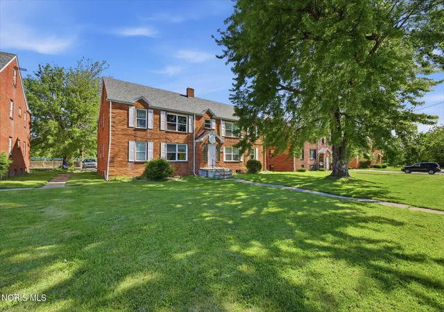 1372-n-cove-blvd-toledo-oh-43606/hzid_ef6482c5