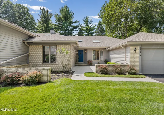 5694-corey-cvs-sylvania-oh-43560/hzid_3938b1b7
