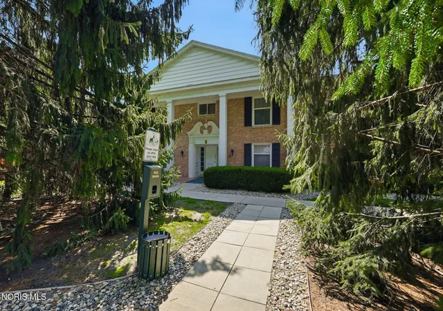 4243-w-bancroft-st-apt-101w-toledo-oh-43615/hzid_7a236b53