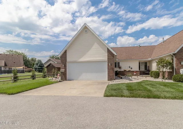 4322-townhouse-dr-c-oregon-oh-43616/hzid_213c66a2