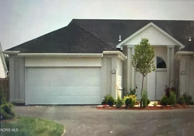 908-hilltop-ln-toledo-oh-43615/hzid_724edf52