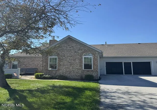 74-stonegate-cir-bowling-green-oh-43402/hzid_54671dfc