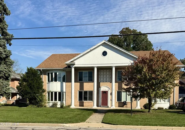 2130-richards-rd-3-ottawa-hills-oh-43606/hzid_df6a8e20