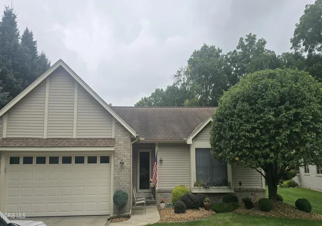 100-briarwood-cir-fremont-oh-43420/hzid_50120487