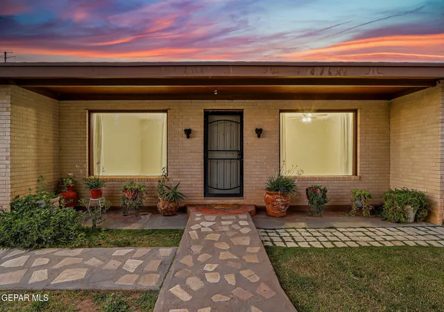 171-holguin-ave-vinton-tx-79821/hzid_2c1eac87