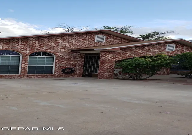 3026-douglas-a-b-ave-el-paso-tx-79903/hzid_e1a18147