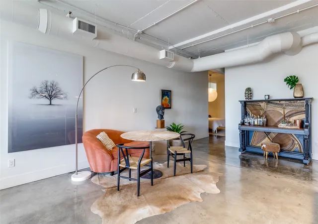 1122-jackson-st-302-dallas-tx-75202/hzid_e6d2ed4e