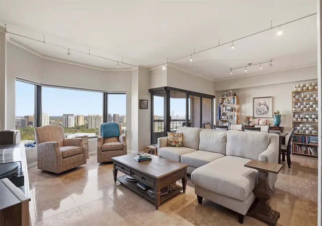 3030-mckinney-ave-2203-dallas-tx-75204/hzid_9cd0bf72
