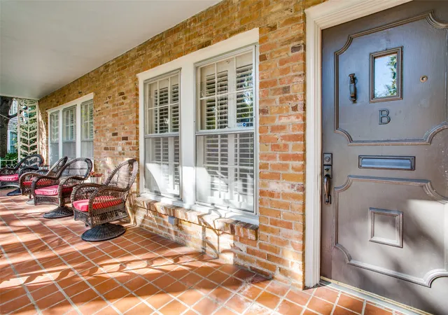 4558-roland-ave-b-highland-park-tx-75219/hzid_9d70a8b6