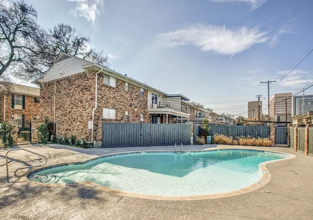5843-e-university-blvd-c-dallas-tx-75206/hzid_fde2218c