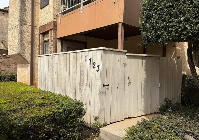 1723-crest-grove-dr-120b-arlington-tx-76012/hzid_b00dc8dc