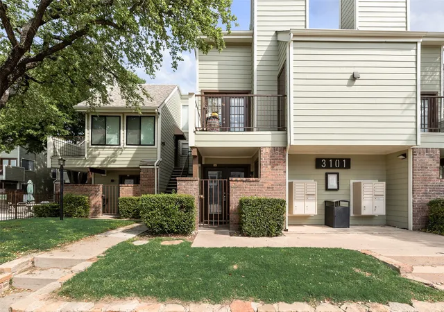 3101-sondra-dr-107-fort-worth-tx-76107/hzid_c6f4b1cc