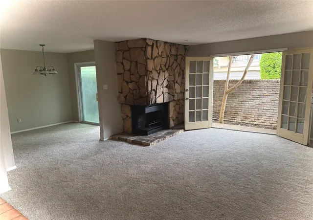 8560-park-ln-127-unit-29-dallas-tx-75231/hzid_3b9b6e2f