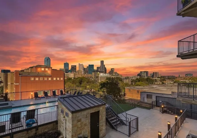 1001-belleview-st-307-dallas-tx-75215/hzid_89a3d237