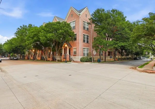 2305-worthington-st-219-dallas-tx-75204/hzid_a72aef49