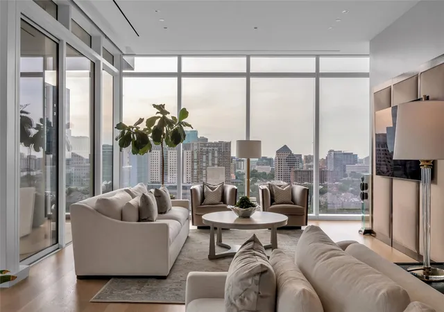 1747-leonard-st-1402-dallas-tx-75201/hzid_a3bce8e2