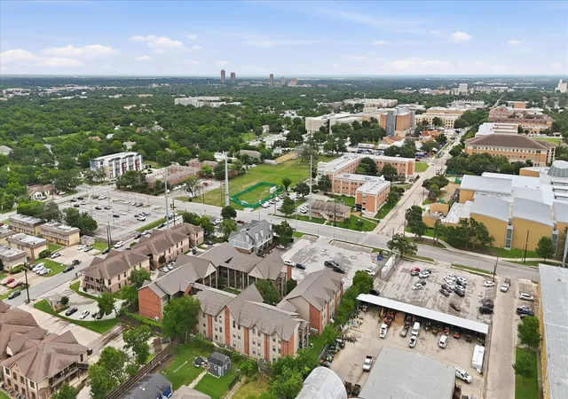 218-n-texas-blvd-109-denton-tx-76201/hzid_5d3bf863