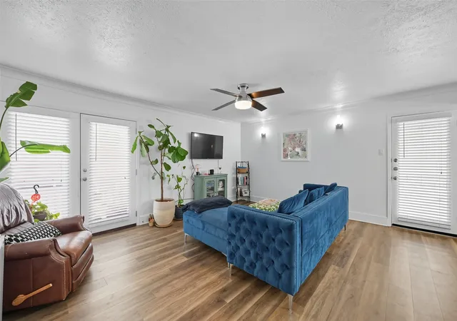 5927-e-university-blvd-221-dallas-tx-75206/hzid_6a78c01e